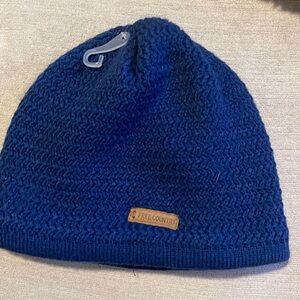 Free country blue knit house